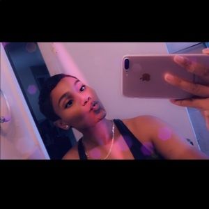 Meet your Posher, Khadija